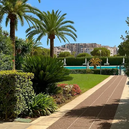 Cosy Avec Piscine - Cannes Marina Appartement *