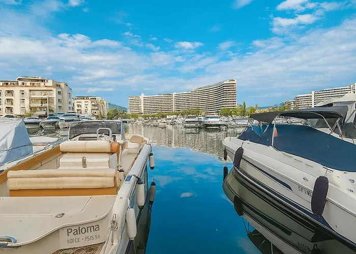 Cosy Avec Piscine - Cannes Marina * Mandelieu