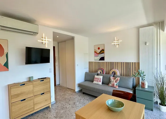 Cosy Avec Piscine - Cannes Marina Mandelieu